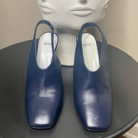 HUGO BOSS  *NWT*  Open Booties In Italian Nappa Leather - Sz 37 - Dark Blue - Picture 4 of 11